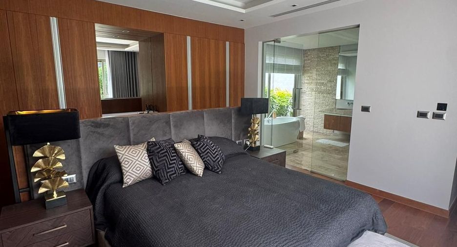 For sale 4 bedrooms villa in Thalang, Phuket