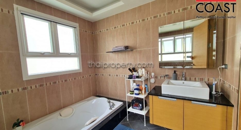 For rent 5 bedrooms house in Bang Lamung, Chonburi