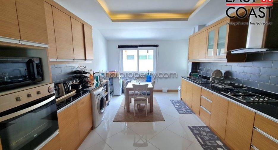 For rent 5 bedrooms house in Bang Lamung, Chonburi