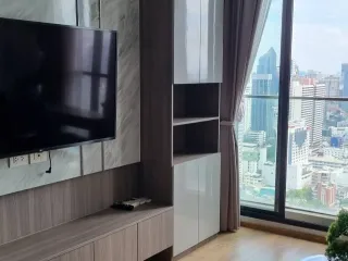 For rent 2 bedrooms condo in Pathum Wan, Bangkok