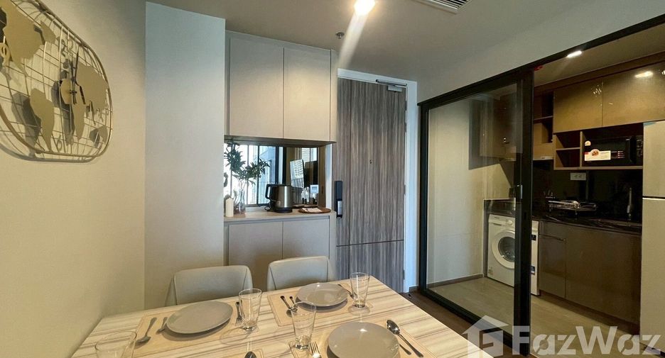 Condo en alquiler de 1 habitaciones en Khlong Toei, Bangkok