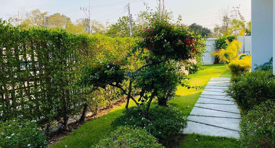 Casa en venta de 4 habitaciones en Bang Lamung, Chonburi