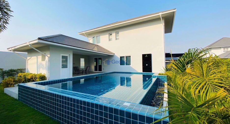Casa en venta de 4 habitaciones en Bang Lamung, Chonburi