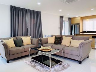 Casa en venta de 4 habitaciones en Bang Lamung, Chonburi