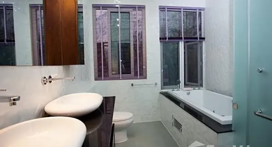 Villa en venta y en alquiler de 5 habitaciones en Thalang, Phuket