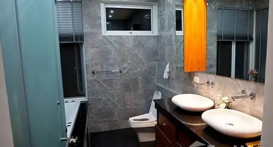 Villa en venta y en alquiler de 5 habitaciones en Thalang, Phuket