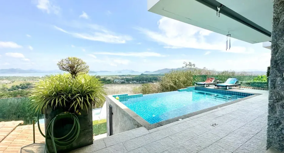 Villa en venta y en alquiler de 5 habitaciones en Thalang, Phuket