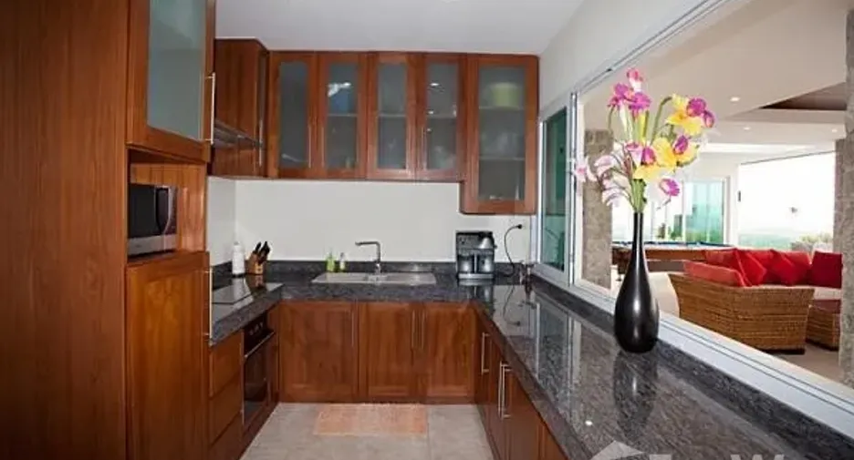 Villa en venta y en alquiler de 5 habitaciones en Thalang, Phuket