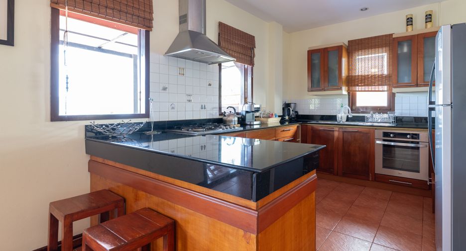 For sale and for rent 4 bedrooms villa in Kathu, Phuket