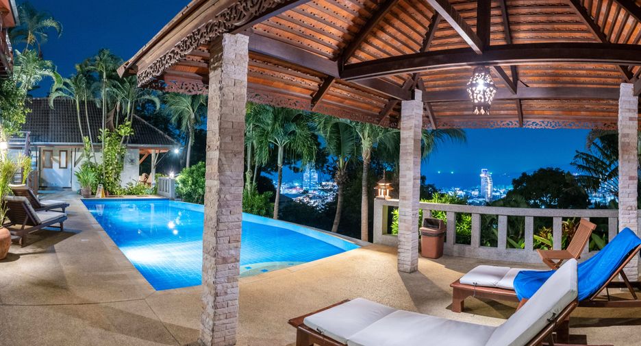For sale and for rent 4 bedrooms villa in Kathu, Phuket