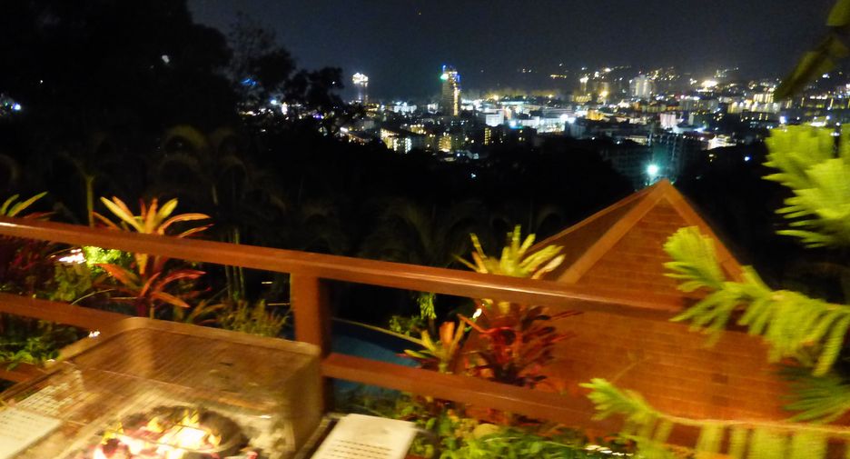 For sale and for rent 4 bedrooms villa in Kathu, Phuket