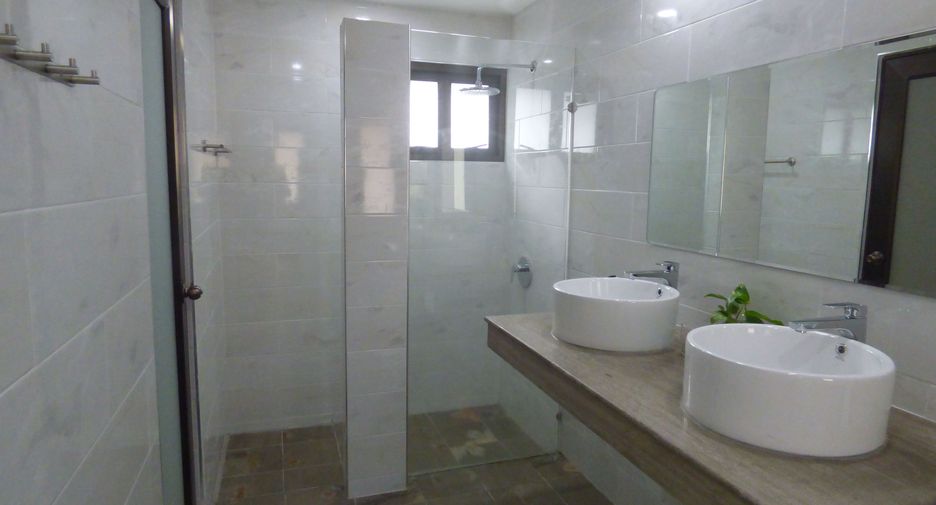 For sale and for rent 4 bedrooms villa in Kathu, Phuket