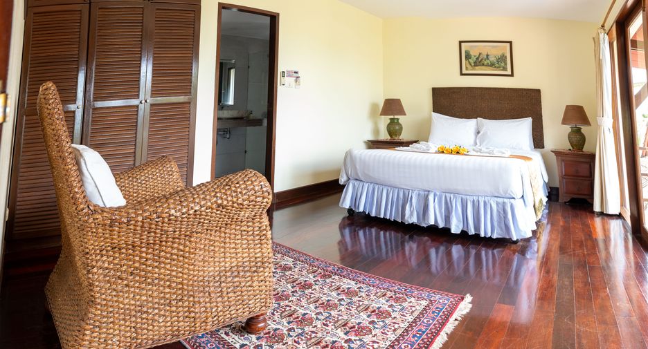 For sale and for rent 4 bedrooms villa in Kathu, Phuket