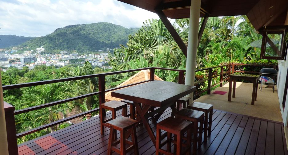 For sale and for rent 4 bedrooms villa in Kathu, Phuket
