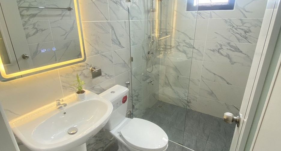 For sale 3 bedrooms house in Saraphi, Chiang Mai