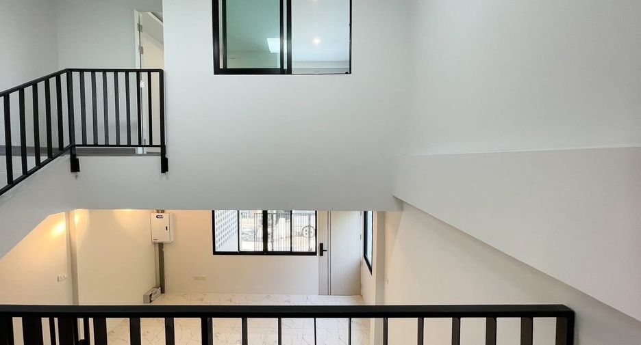 For sale 3 bedrooms townhouse in Mueang Chiang Mai, Chiang Mai