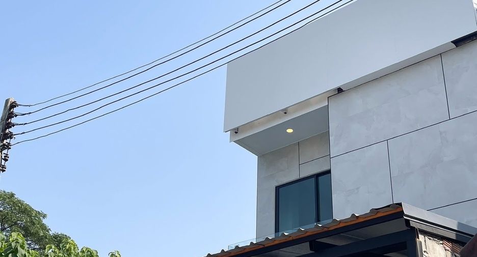 For sale 3 bedrooms townhouse in Mueang Chiang Mai, Chiang Mai