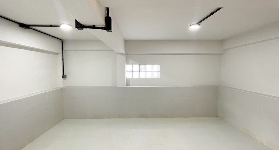 For sale 3 bedrooms townhouse in Mueang Chiang Mai, Chiang Mai