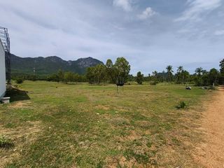 Terreno en venta en Sam Roi Yot, Prachuap Khiri Khan