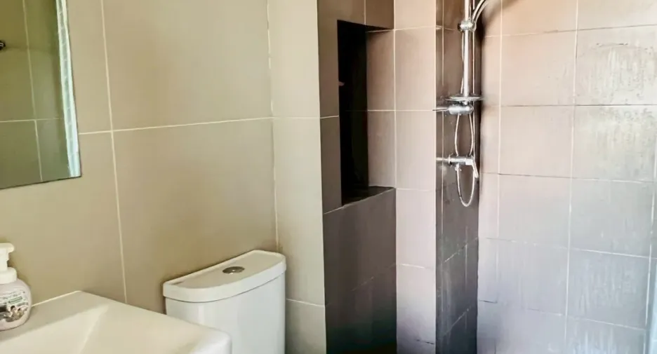 For sale and for rent studio condo in Chom Thong, Bangkok