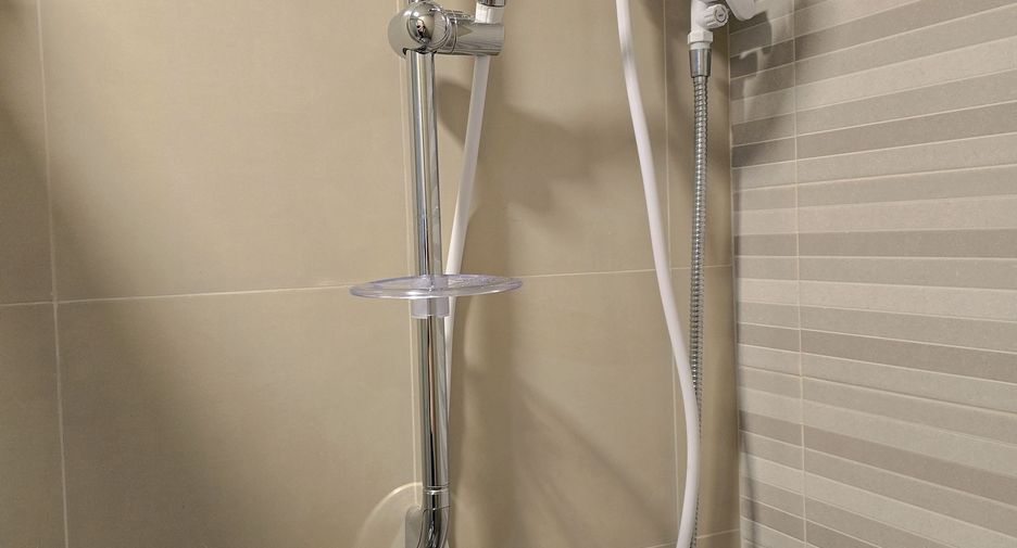 For rent studio condo in Khlong Toei, Bangkok