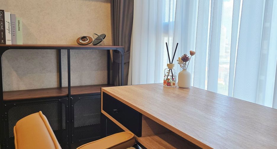 For rent studio condo in Khlong Toei, Bangkok