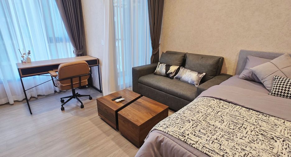 For rent studio condo in Khlong Toei, Bangkok