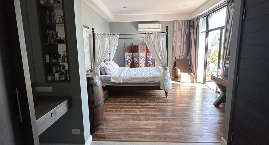 For rent 3 bedrooms house in Wang Thonglang, Bangkok