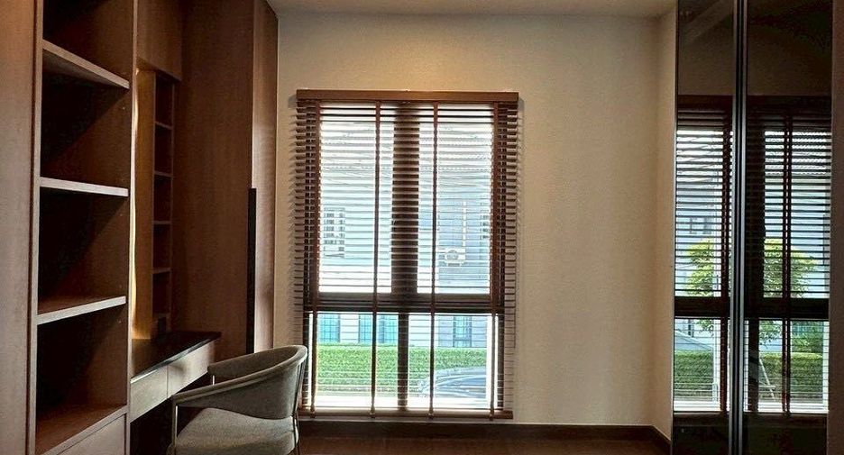 For rent 4 bedrooms house in Bang Phli, Samut Prakan