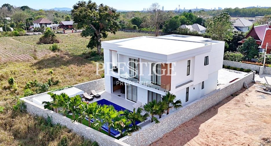 Haus zum Kauf mit 5 Zimmer in Bang Lamung, Chonburi