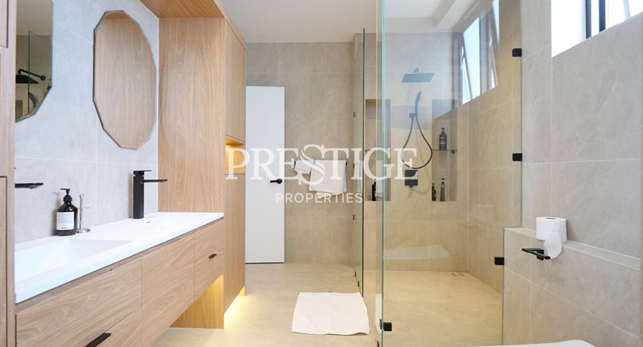 Haus zum Kauf mit 5 Zimmer in Bang Lamung, Chonburi