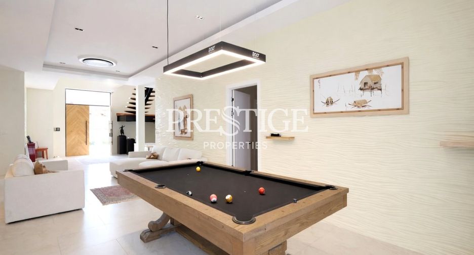 Haus zum Kauf mit 5 Zimmer in Bang Lamung, Chonburi