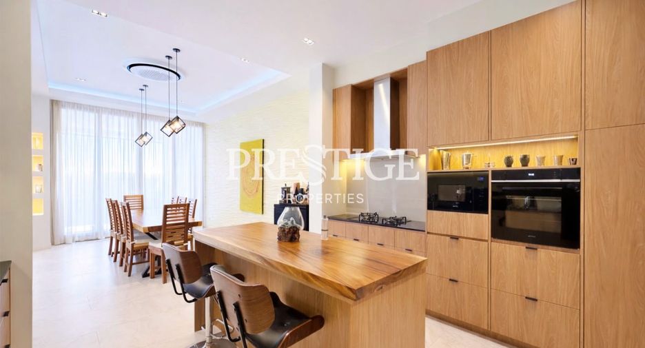 Haus zum Kauf mit 5 Zimmer in Bang Lamung, Chonburi