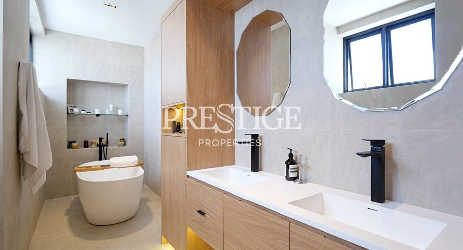 Haus zum Kauf mit 5 Zimmer in Bang Lamung, Chonburi