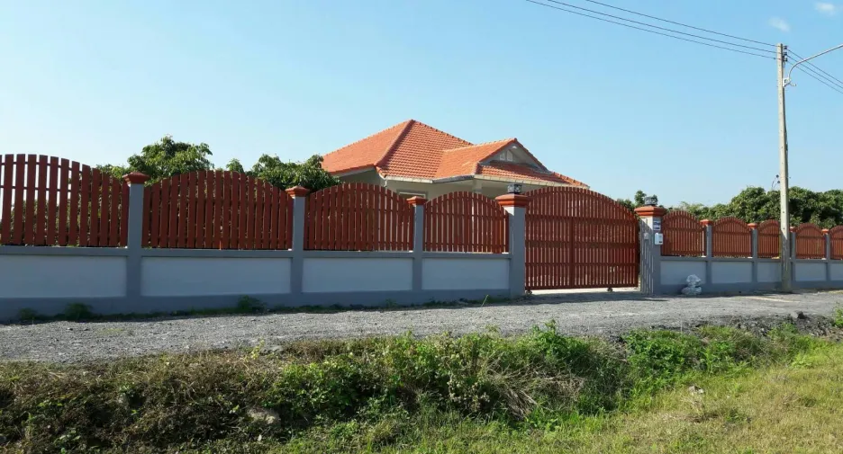 For sale 5 ベッドルーム house in San Pa Tong, Chiang Mai