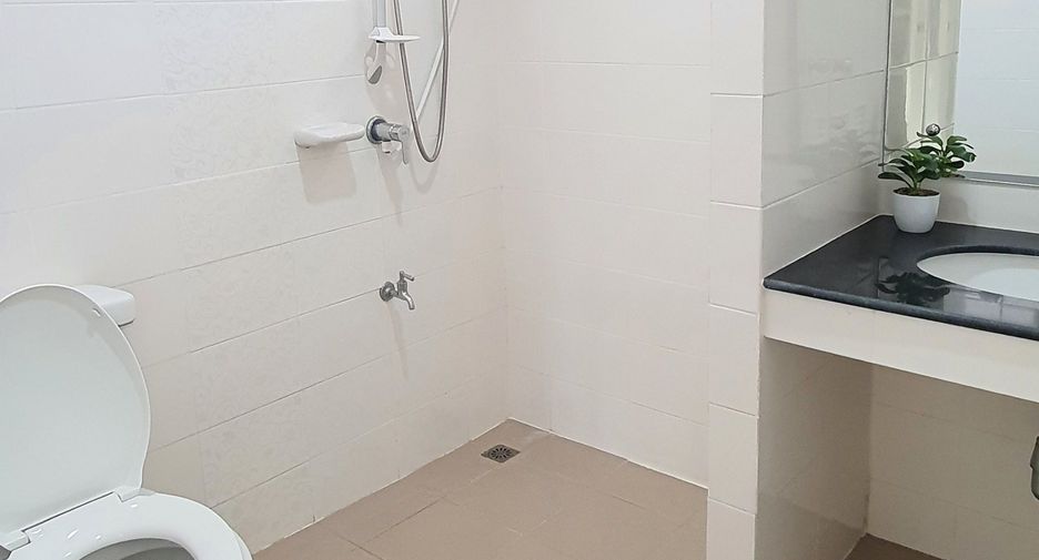 For rent 3 bedrooms house in Mueang Chiang Mai, Chiang Mai