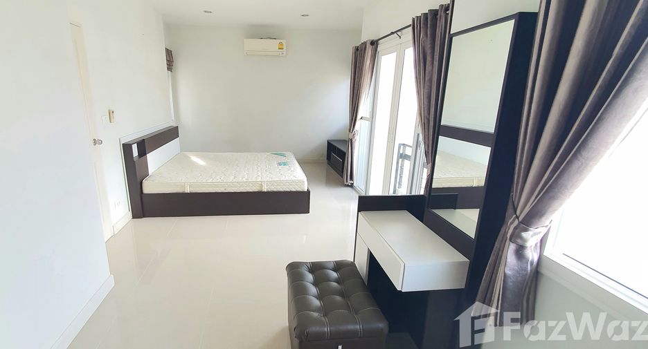 For rent 3 bedrooms house in Mueang Chiang Mai, Chiang Mai