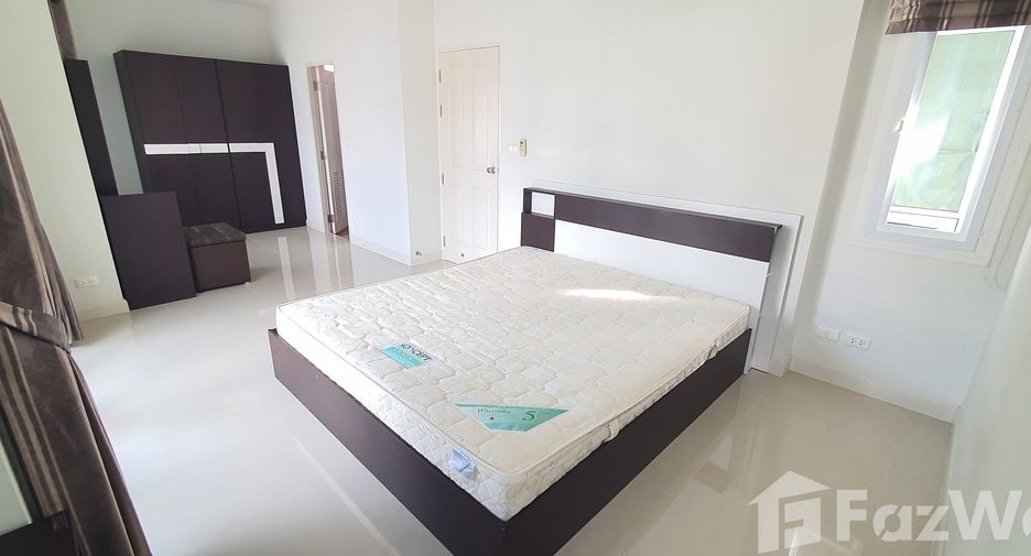 For rent 3 bedrooms house in Mueang Chiang Mai, Chiang Mai