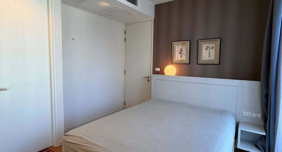 For rent 2 bedrooms condo in Bang Rak, Bangkok