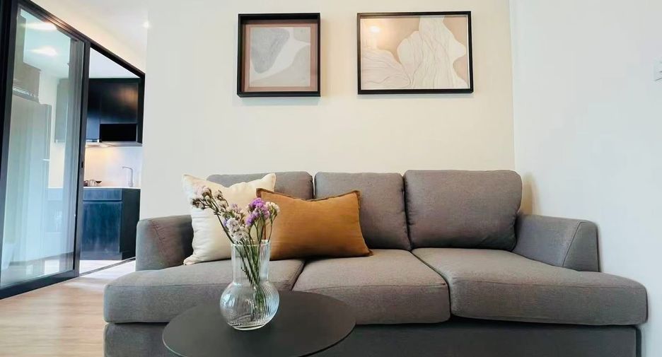 For rent 2 bedrooms condo in Huai Khwang, Bangkok