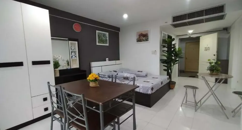 For sale studio condo in Don Mueang, Bangkok