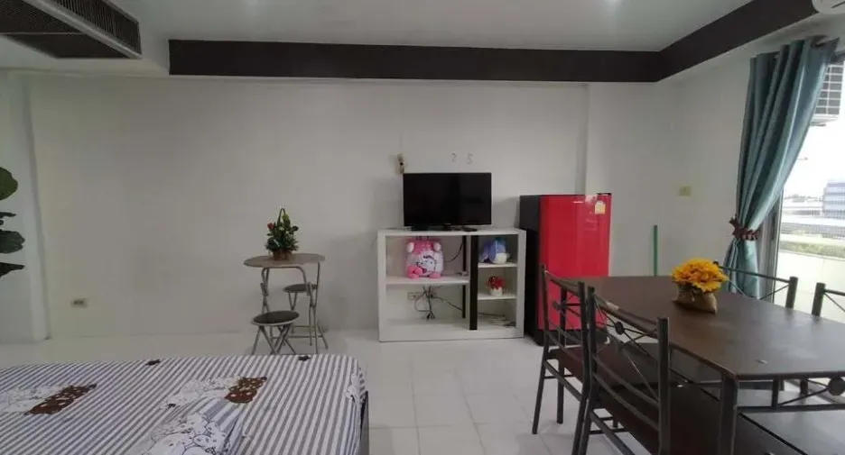 For sale studio condo in Don Mueang, Bangkok