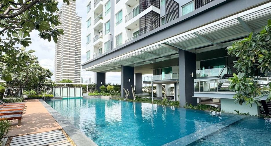 For rent 2 bedrooms condo in Thon Buri, Bangkok