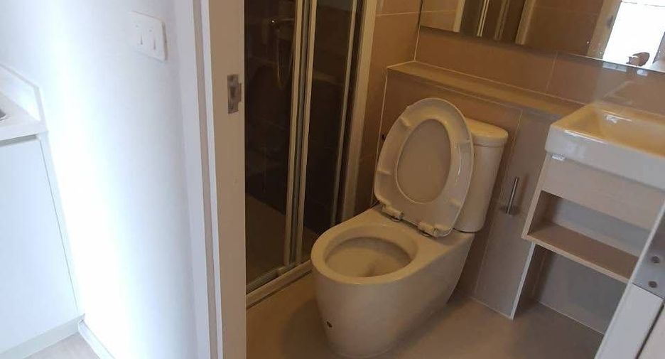 For sale 1 bed condo in Suan Luang, Bangkok