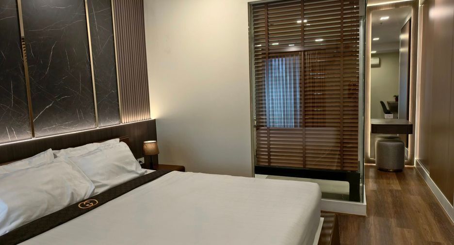 Condo en alquiler y en venta de 2 habitaciones en Khlong Toei, Bangkok