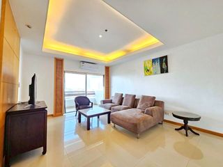 For rent 3 bedrooms condo in Sathon, Bangkok