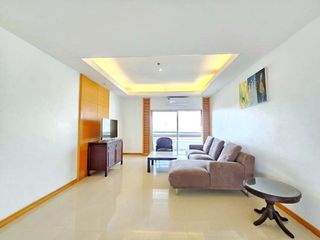 For rent 3 bedrooms condo in Sathon, Bangkok