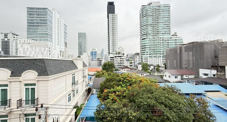 ให้เช่า 2 ห้องนอน บ้านเดี่ยว ใน วัฒนา, กรุงเทพฯ