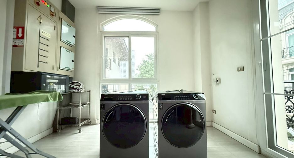 ให้เช่า 2 ห้องนอน บ้านเดี่ยว ใน วัฒนา, กรุงเทพฯ