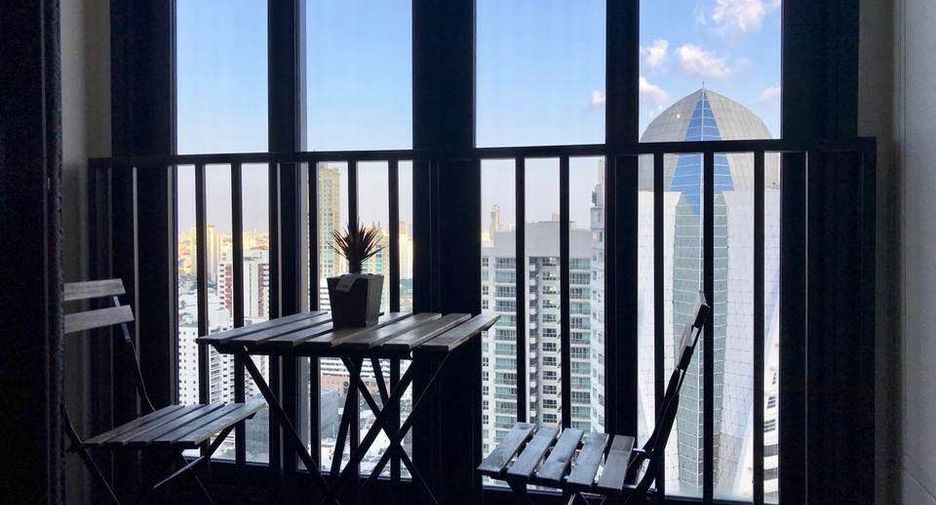 For rent 1 bed condo in Khlong Toei, Bangkok